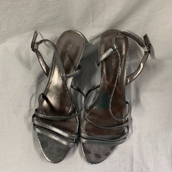 Calvin Klein strappy sandals - Picture 9 of 9